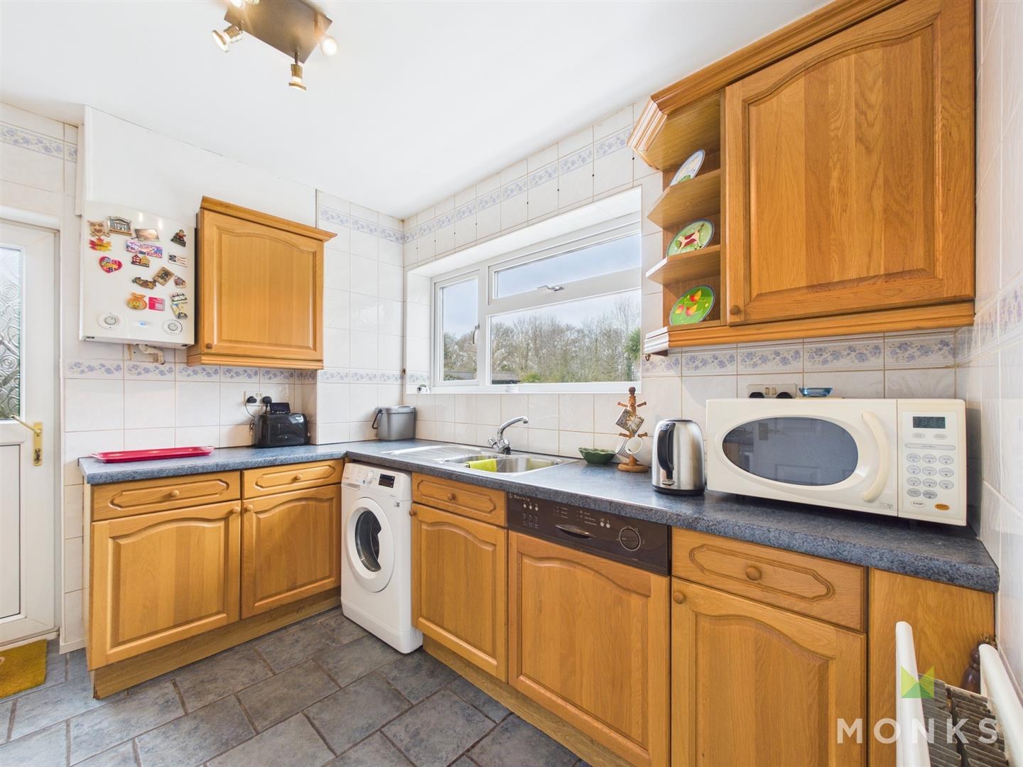 1 Carmen Avenue, Shrewsbury, SY2 5NP SSTC 1 Carmen Avenue, Shrewsbury, SY2 5NP SSTC